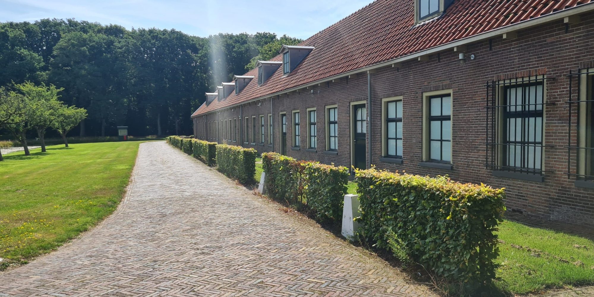 Vakantiewoningen-van-buiten-2-1-scaled